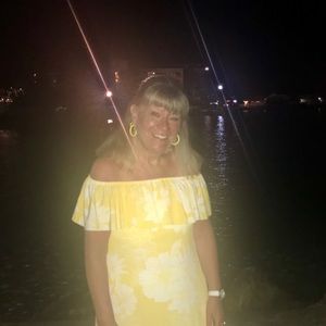 Meet your Posher, Debra